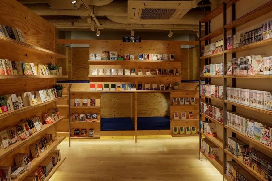 商業空間，書店公寓，蔦屋書店，Tsutaya books，書店設計