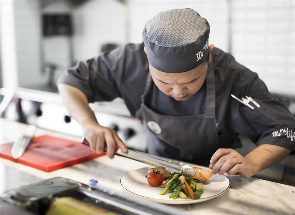 餐飲空間，時尚餐廳，國內餐廳設計，重慶，Open Life，金楓設計，項目投稿