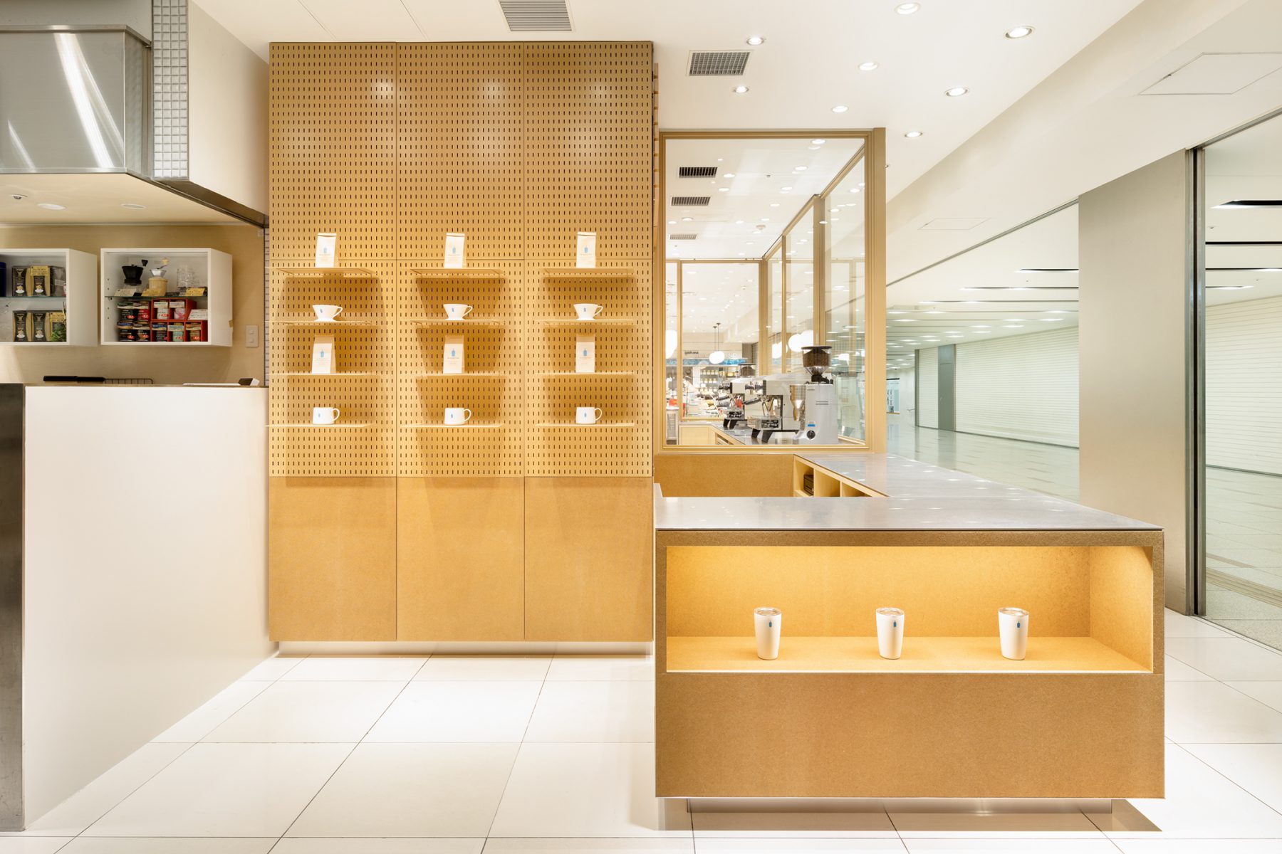 餐飲空間，Blue Bottle Coffee，藍瓶咖啡，Schemata Architects，東京，小空間