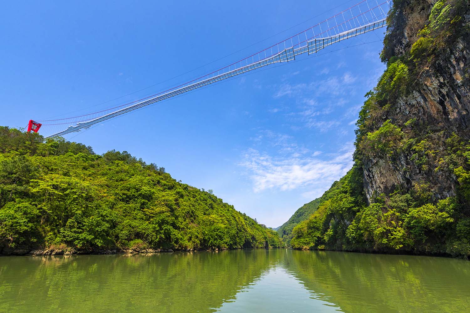 景觀設計,旅遊區景觀設計,連州三峽旅遊區景觀步行玻璃橋工程,連州三峽旅遊區景觀步行玻璃橋,三峽旅遊度假區景觀步行玻璃橋，湟川三峽旅遊度假區景觀步行玻璃橋，浙江大學建築設計研究院,浙大建築設計研究院,浙大設計研究院,項目投稿