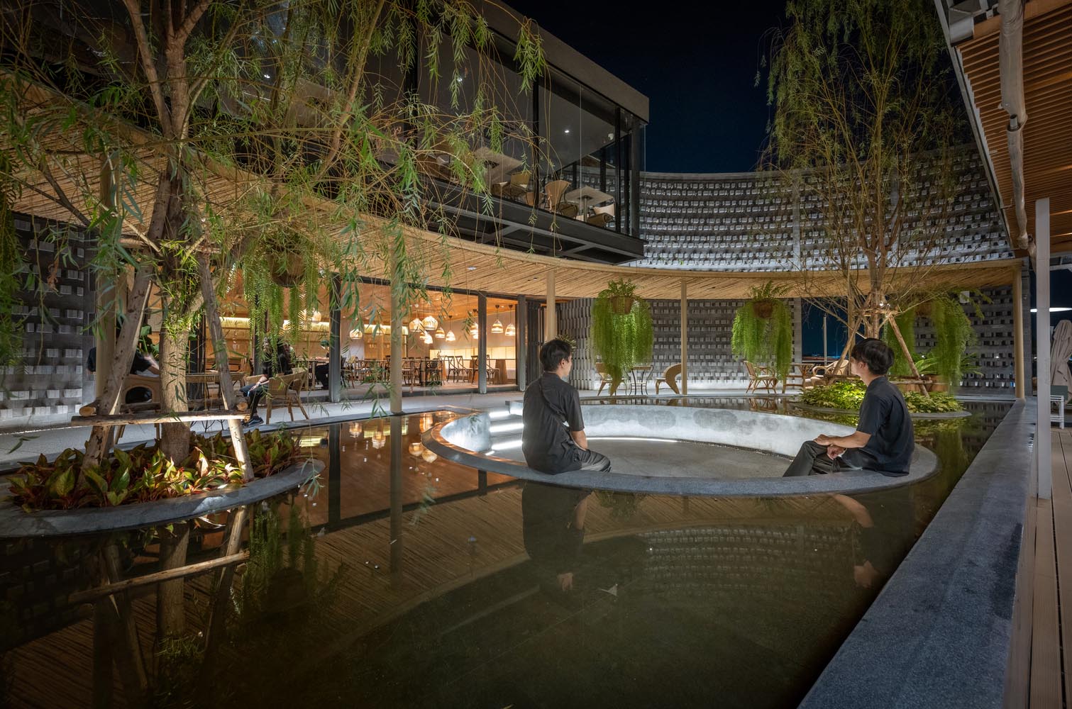 Looklen Architects,餐廳設計,Baan Nhuer Nham Restaurant,泰國,餐廳設計案例,國外餐廳設計,餐廳設計方案,花園餐廳,休閑餐廳