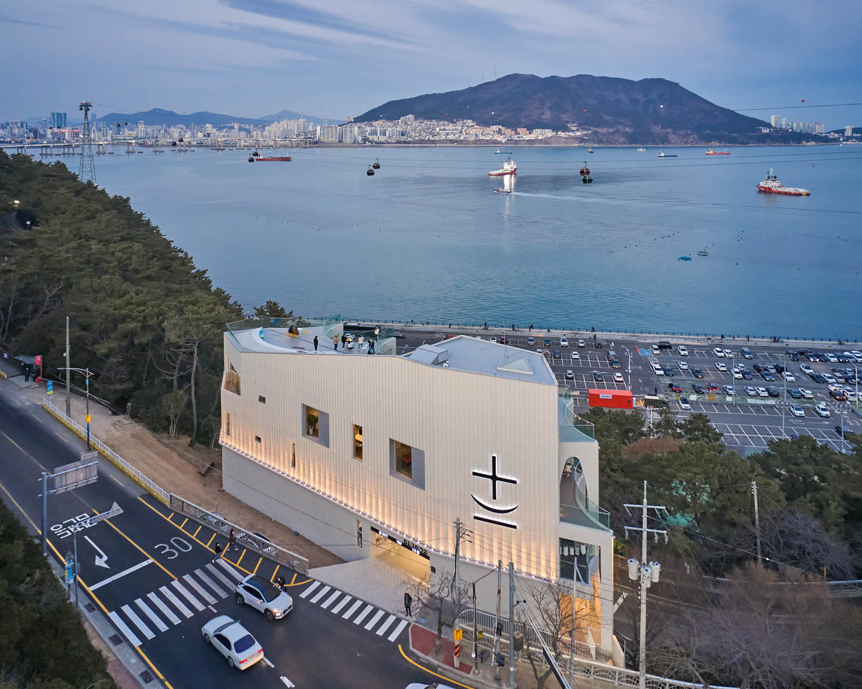 咖啡廳設計,JOHO Architecture,560㎡,釜山,韓國,海邊咖啡廳,咖啡廳設計案例,國外咖啡廳設計方案