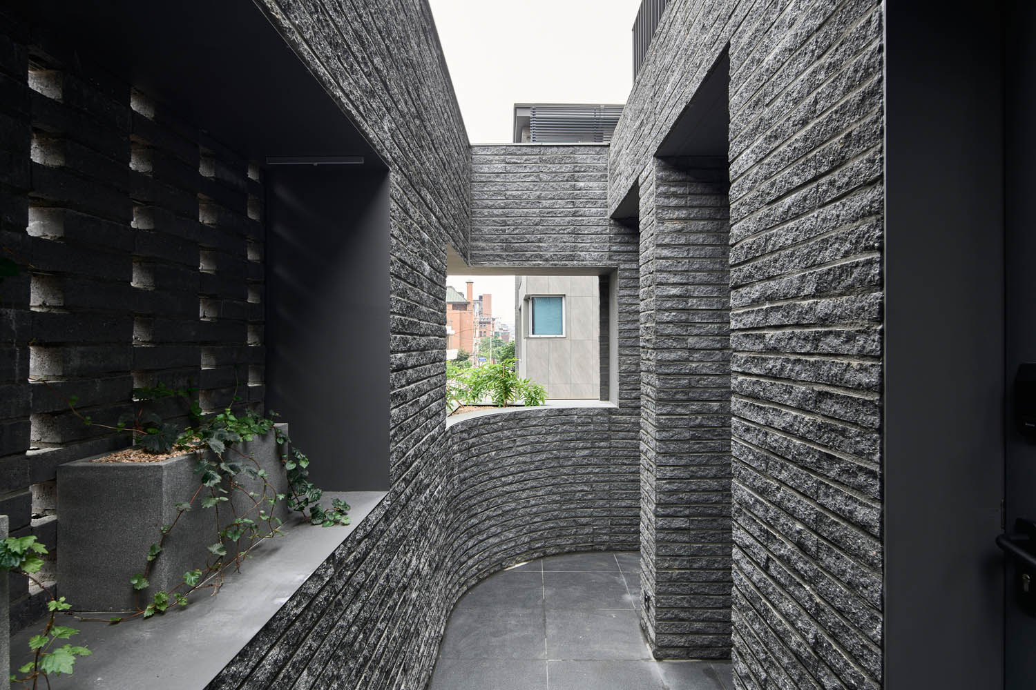 a round architects,家庭辦公室,設計工作室,家裝設計,辦公室設計案例,soho,韓國,居家辦公,首爾